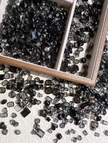 指甲饰品 美甲用品 深色美甲 黑色美甲宝石 透明水钻，透明指甲钻 指甲 DIY 美甲 黑白指甲 30/50/100 件 指甲尖底部钻石 多色混合包装 - 黑色 - 查看 24