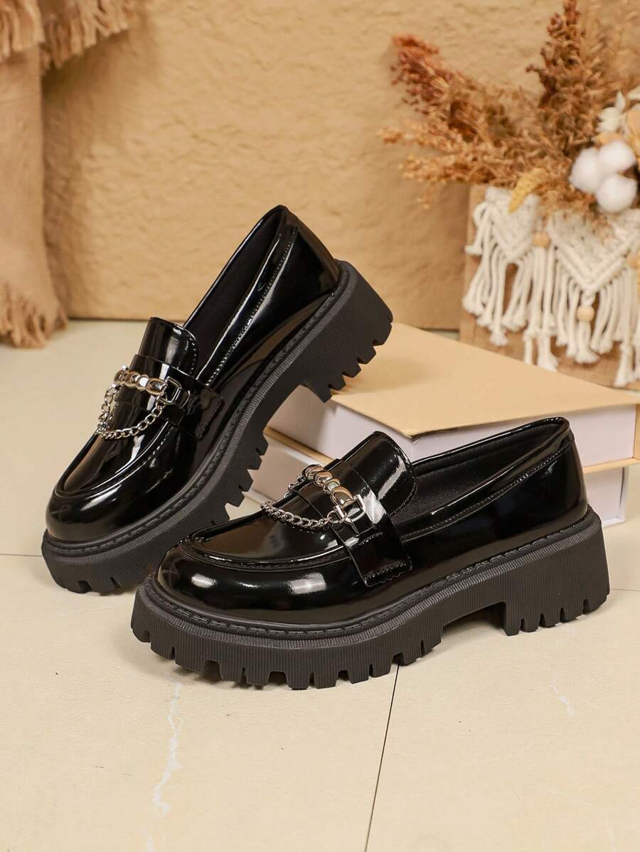 Women's Black Versatile Loafers, New Spring/Autumn Design With Shiny Soft PU, Chain & Button Decor, Round Toe, Flat, Suitable For Work & Commute, British Style