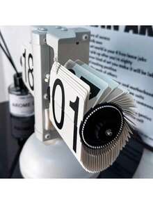 复古翻页钟，桌面钟，翻页数字钟，机械钟，自动翻页钟，电池供电，内置齿轮，适合办公室和家居装饰的翻盖式桌面钟