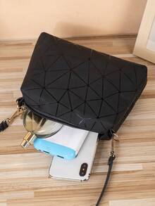 2025 New Arrival Fashion Versatile Geometric Niche Design Shoulder Crossbody Bag - Black - View 3