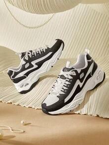 Skechers 新款女子復古緩震厚底甜酷運動老爹鞋 - 黑與白 - 查看 7