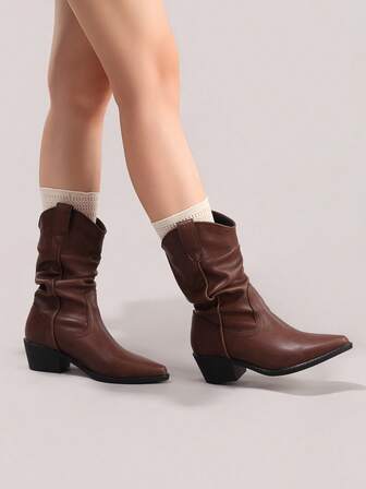 Botas de tobillo plisadas nuevas de 2025, botas elásticas de slip-on, botas holgadas, botas de punta puntiaguda versátiles y cómodas con tacón grueso para uso casual