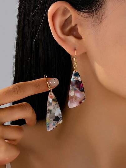 1 对时尚优雅的多色亚克力几何水滴吊坠耳环，适合女性，精致可爱，个性化复古风格大胆装饰