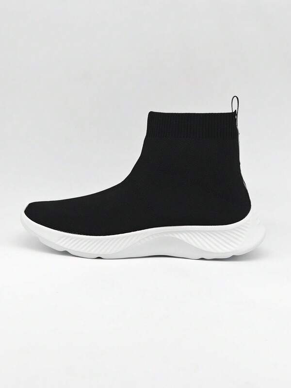 Soft, Comfortable, Breathable And Versatile Sports Running Shoes