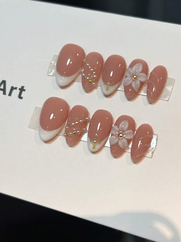 10 قطعة أظافر فرنسية مزيفة بشكل لوز مزخرفة ثلاثية الأبعاد بالزهور - أظافر اصطناعية من الأكريليك المسمك مزينة بخرز ذهبي وزخارف من اللؤلؤ الاصطناعي، قاعدة عارية أنيقة وجميلة، ملصقات أظافر موضة، أظافر كاملة مصنوعة يدويًا للضغط، مناسبة للنساء والفتيات للاستخدام اليومي وحفلات - متعدد الألوان - مشاهدة 1