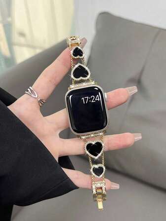 1pc Compatible With Apple Watch Band Compatible With Apple Watch Strap Women, Gold Fashion Metal Studded With Black Love Fritillaria Smart Strap, Compatible With Apple Watch38/40/41/42/44/45/46/49mm, Compatible With Apple Watch Series Ultra/SE/10/9/8/7/6/5/4/3/2/1, The Length Can Be Adjusted Without Tools, And The Cute And Caring Metal Bracelet For Business Sports Is Very Advanced In Black And Gold Color Matching