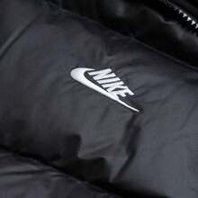 Nike 男士连帽舒适羽绒服，AS M NK WINDRUNNER STMNT PRKA，户外通勤旅行运动蓬松保暖休闲外套 - 黑/白 - 查看 3