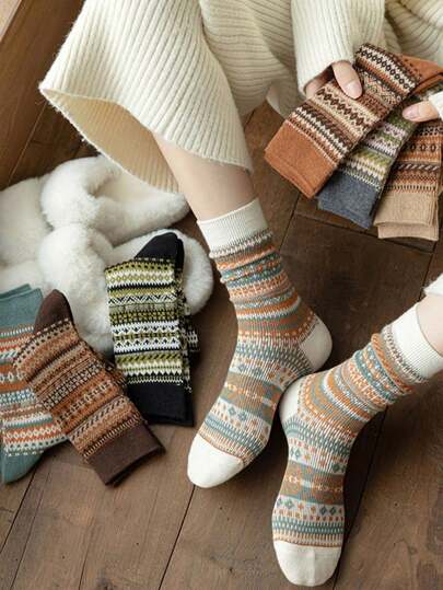 5 paires de chaussettes d'équipage vintage confortables pour femmes Motifs rétro exquis, conception respirante et extensible Cadeaux de fête