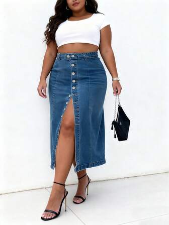 高腰弹力牛仔裙，新款秋冬设计，正面带纽扣，不对称开衩，水洗蓝色，加大码牛仔迷你裙