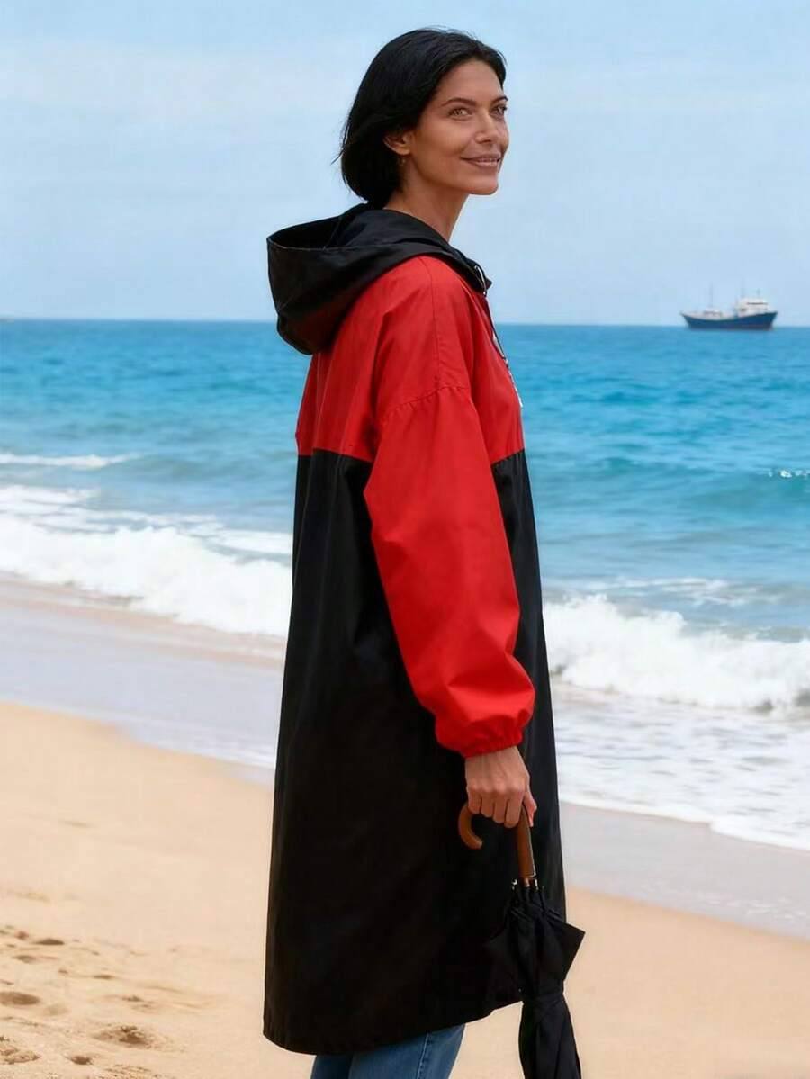 معطف مطر أسود وأحمر سميك مقاوم للماء للرياضات الخارجية الكاجوال، بتصميم لوحة قطع، مقاوم للرياض ومقاوم للماء من EVA سميك مع غطاء للجسم كامل للسفر والأنشطة الخارجية والدراجات والتنزه، للنساء البالغات