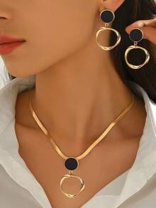 Set de bijuterii pentru femei 2 buc, lanț plat auriu la modă cu model șarpe, colier și cercei cu pandantiv geometric asimetric cu ulei negru picurat, accesorii elegante pentru zi cu zi, festival, toate anotimpurile, cadou de lux - De aur - Vizualizare 1