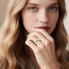 Women Pendant Necklaces