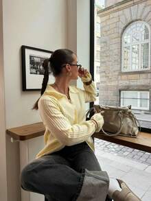 Senya 女士秋冬新款芥末黄翻领纽扣长袖针织开衫，竖条纹休闲宽松套头毛衣，日常穿着及通勤针织外套 - 黃色 - 查看 3