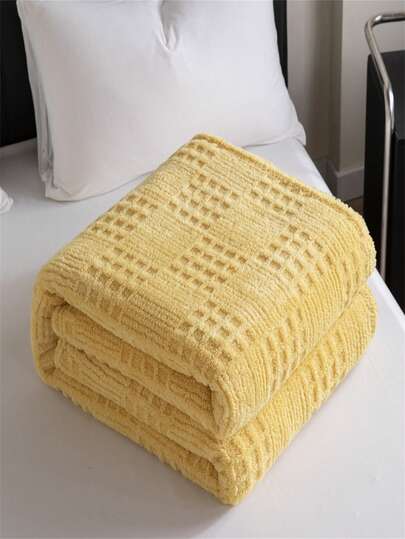 1 pezzo Coperta in flanella e lana comoda - Super morbida, leggera, adatta per tutte le stagioni con disegno jacquard esagonale, adatta per Ognissanti, Natale, campeggio e viaggi, Festa della Mamma, colore giallo brillante, accessorio di arredamento alla moda per camera da letto