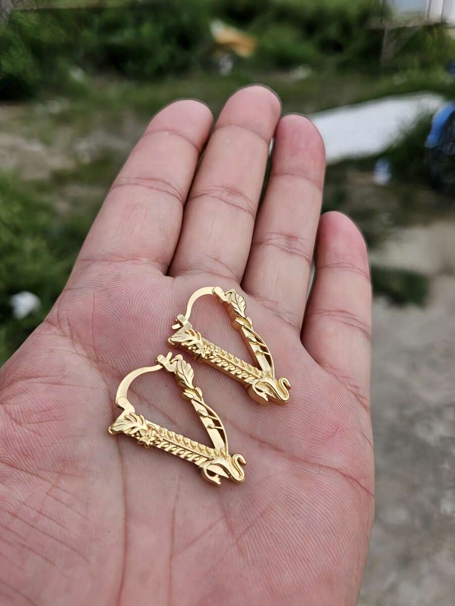 Neue klassische Fang-Familien-Muster elegante Damen-Ohrringe, 18 Karat vergoldet