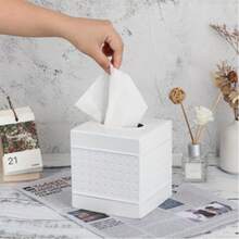 Metall Taschentuchbox, erhältlich in den Farben Kupfer, Weiß und Schwarz. Exquisites Aussehen mit gepunktetem Texturdesign, minimalistisch aber stilvoll. Kann im Wohnzimmer, Schlafzimmer oder Büro platziert werden, praktisch für das Entnehmen von Taschentüchern und Hinzufügen modischer Akzente zum Raum, praktisch und dekorativ.