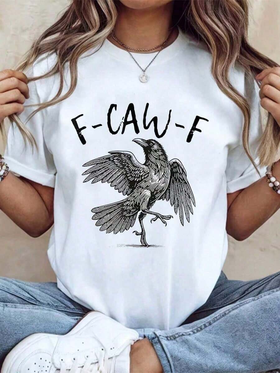% Cotton Short Sleeve-Shirt With Crow Graphic And Text F-CAW-F - Casual Clothing Women Crow Graphic-Shirt - Summer Casual-Shirt With A Striking Black Print, Outdoor Activities And Casual Wear. Door Sports Clothing | Bold Graphic Tee | Comfortable Fit, Women's-Shirt Daily Use And Halloween Parties. 220gLoose And Comfortable - 白色 - 查看 1