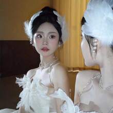 Halloween White Pearl Ostrich Hair Clips 2 Pieces White Swan Feather Hair Pins For Women Girls Bride Wedding Engagement Birthday Christmas Valentine Stage Performance