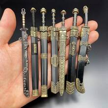 7-Piece Mini Metal Sword Set, Ancient-Inspired Toy Pendant Series, Military Theme, Durable Metal Structure, Ideal Gift For Game And Anime Enthusiasts, Aged 14 And Above (Including Sheath, No Display)