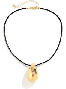 Women Pendant Necklaces