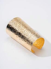 1 pieza Brazalete de metal martillado de estilo vintage y extra grande para mujeres