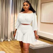 Plus Size Women's Ruffled One-Shoulder Puff Sleeve Top & Shorts 2-Piece Set - Sweetheart Neckline Waist-Defining Casual Outfit Date, Vacation & Party,Plus Size Fall Clothes Women,Plus Size Women Clothes,Seven Colors Are Available Selection.Please Check Size Chart Before Purchasing. - 乳白 - 查看 1