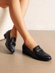 Women Loafers Flats Non-Slip Penny Loafers With Metal Detail Classic Vintage Commute Ladies Dress Shoes - 彩色 - 查看 2