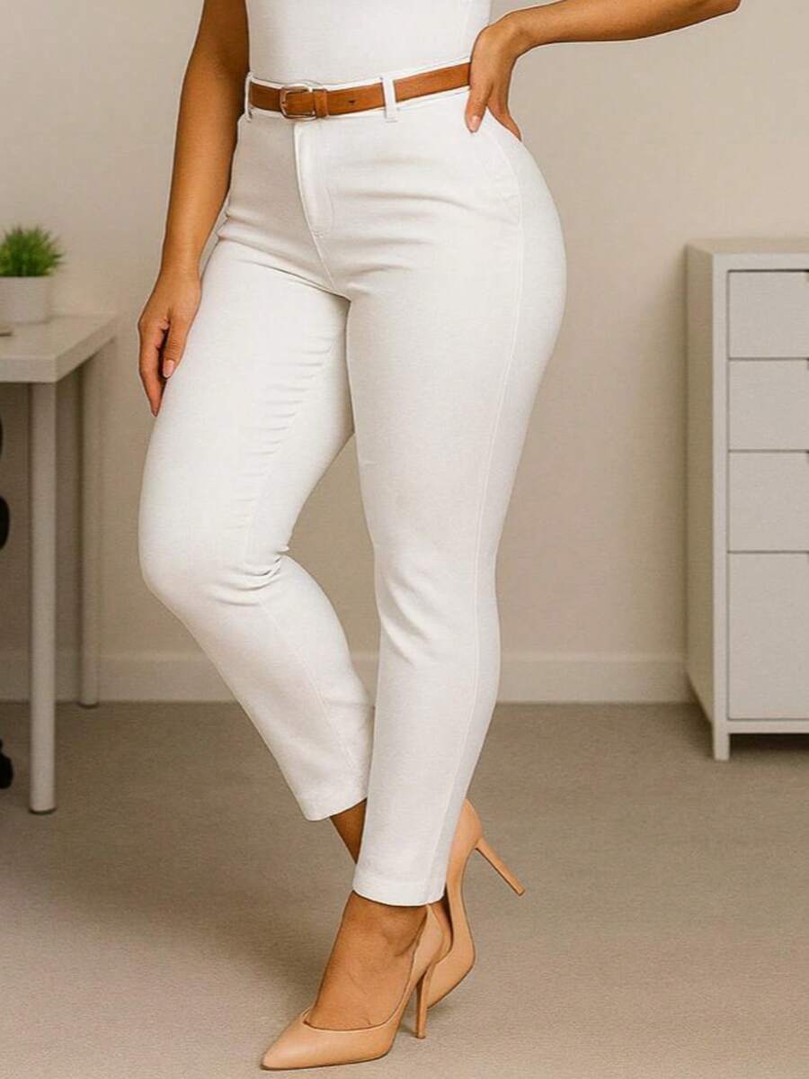 Pantalón de Vestir para Dama con Cinturón. Tela Strech. Ajuste Perfecto Push Up - Blanco - Ver 1