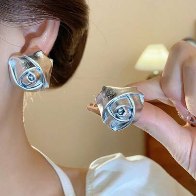 1 Pair Minimalist Versatile Fabric & Faux Leather Flower Bud Stud Earrings