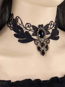 1pc Women's Gothic Palace Style Black Lace Crystal Choker Necklace, Fashion Collarbone Chain