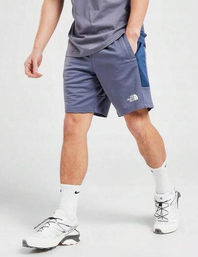 The North Face The  Mountain Athletics Light  Fleece Short FREE UK DELIVERY 100% Polyester Regular Fit   Spring/Summer    Regular Fit    Drawstring    Weekend Casual  Holiday  Sports    Shorts