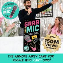 Official Grab The Mic – Family Karaoke Board Game W/Foam Mic, 8+ Ages, 2-0 Players - Games For Bad Singers W/ 250 Lyrics (25 Cards) For Hilarious Game Nights & Birthday Party,  Gift,24458436 - 彩色 - 查看 2