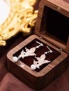 1 Pair Delicate Cute Pink Butterfly Pearl Pendant Earrings, Suitable For Christmas And Other Holidays Decoration, Christmas And Other Holidays Gift For Family And Girlfriend