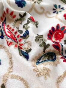 1pc Women's Autumn/Winter Faux Cashmere Embroidered Scarf, Thick Warm Tasseled Embroidered Bohemian Style Travel Shawl Poncho - White - View 3