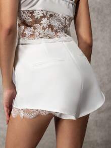 女士幻觉蕾丝边短裤 - 白色 - 查看 5
