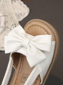 Sandalias casuales para niñas, nuevas llegadas, zapatos planos de verano para niños pequeños y grandes, zapatos de playa para niñas