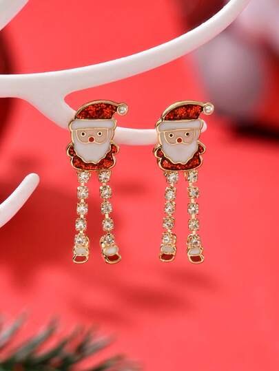 زوج من أقراط بسيطة عصرية مزينة بالراين بشكل سانتا كلوز مع شرابات، مناسبة للارتداء في عيد الميلاد