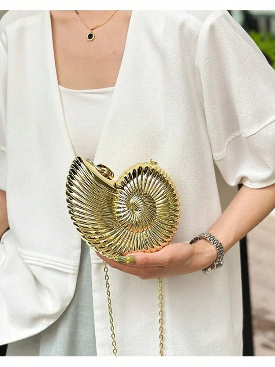 #金贝壳包#爆红！金属质感晚宴包惊艳小众时尚