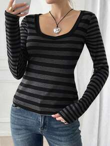 GAOVOT Women's T-Shirt For Autumn And Winter Y2k Sexy Young Hot Striped Color-Blocking Round-Neck Long-Sleeved Top