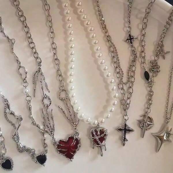 Collar con colgante de corazón de vidrio rojo, estrella, cruz, perlas para mujeres y hombres - Accesorio de joyería estética gótica, vintage, Y2K, años 90 grunge