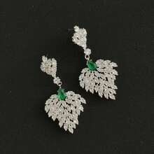 Pendientes largos con forma de pluma con circonita verde brillante, elegantes, apropiados para mujeres, novias elegantes, bodas, fiestas, accesorios de joyería
