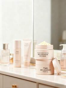 1 件粉色妆前乳 - 蕴含精华，24 小时保湿，不油腻，妆效自然，适合女性旅行 - 1PCS - 查看 5