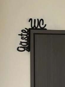 HELLOYOUNG Biển hiệu nhà vệ sinh bằng kim loại không cần khoan, kiểu dáng thanh lịch - Thích hợp cho phòng tắm, nhà vệ sinh dành cho khách hoặc trang trí cửa, biển hiệu treo tường màu đen, đồ trang trí tường bằng kim loại bền chắc, lý tưởng cho trang trí phòng, tường, nhà cửa. - màu đen - Xem 8