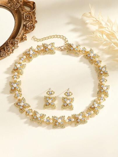 مجموعة مجوهرات ذهبية بزهور وخرز لؤلؤي، تشمل أقراط وقلادة، إكسسوارات أزياء للنساء 3 قطع/مجموعة
