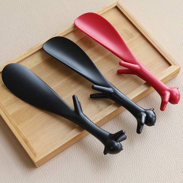 1pc Portable Shoe Horn, Cute Shoe Lifter, Plastic Short Shoe Horn For Easy Slip On