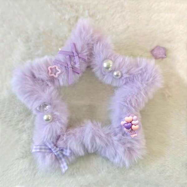 1 Stück süßer Plüsch Pentagramm Fotokartenhalter, handgemachtes Schleifen-Bommel DIY Fertigprodukt, Anime Cartoon Spielfigur Zubehör, Idol Fan Artikel, transparenter Kartenhalter, Lolita Dekoration