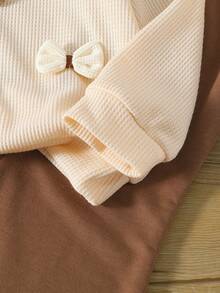 2 件女童休闲蝴蝶结柔软舒适华夫格针织长袖上衣和喇叭裤套装，适合户外穿着，秋冬