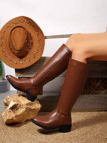 Botas altas planas para mujer, botas altas elásticas con corte en V, botas de punta cuadrada de ajuste ceñido, botas largas de cuero suave, nuevos modelos de otoño/invierno