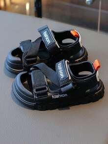 1 par de sandálias de praia anticolisão para crianças, novas sandálias de verão com bico fechado, sandálias casuais de sola macia para meninos e meninas, para bebês/crianças pequenas