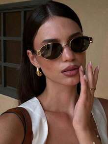 1PC Vintage Oval Fashion Glasses Women Small Metal Frame Fashion Glasses Ladies Fashion Glasses Beach Accessories Women Glasses Shades Basics Fall Winter Women Outfits Clothes Business Casual Gifts Summer Beach Vacation,Outdoor,Travel Vintage Style Oval Frame Going Out Outfit,Back To School - đen xám - Xem 4
